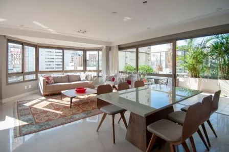 Apartamento com 3 Quartos à venda, 202m² no Mont Serrat, Porto Alegre