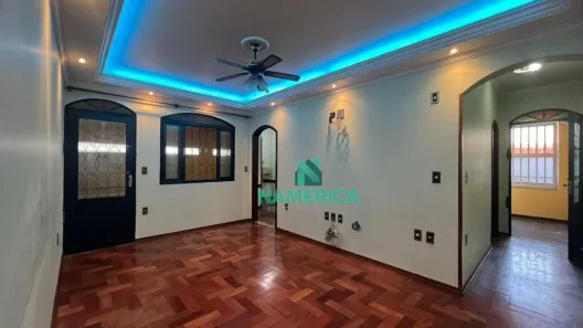 Sobrado com 4 Quartos à venda, 630m² no Vila Carrão, São Paulo