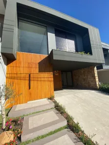 Sobrado com 3 Quartos à venda, 173m² no Parque da Matriz, Gravataí
