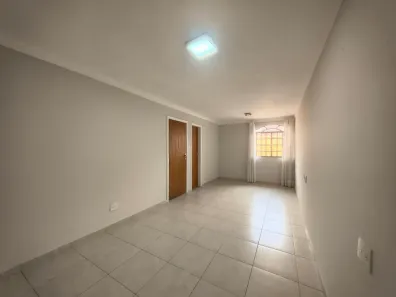Casa com 2 Quartos para alugar, 120m² no Grã-Duquesa, Governador Valadares