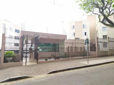 Apartamento com 2 Quartos para alugar, 50m² no Vila Emília, Maringá