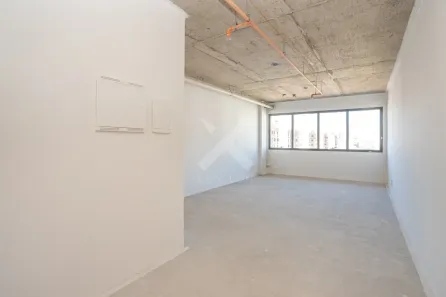 Sala Comercial para alugar, 38m² no Passo da Areia, Porto Alegre