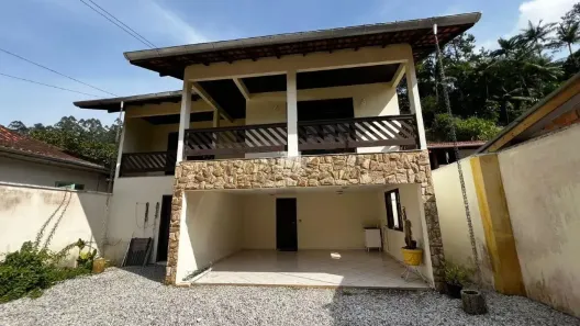 Casa com 6 Quartos à venda, 440m² no Primeiro de Maio, Brusque
