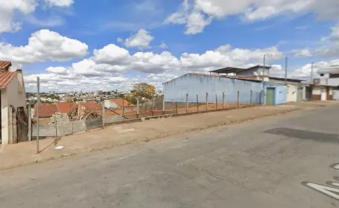 Lote/Terreno à venda, 325m² no Área Rural de Lavras, Lavras