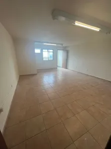Ponto Comercial com 1 Quarto para venda ou aluguel, 48m² no Alto Cajueiros, Macaé