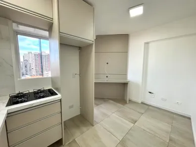Apartamento com 1 Quarto para alugar, 30m² no Rebouças, Curitiba