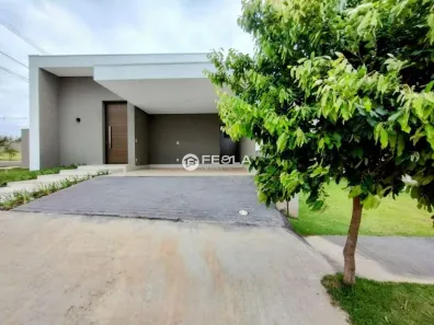 Casa de Condomínio com 3 Quartos para venda ou aluguel, 185m² no Estância Hípica, Nova Odessa