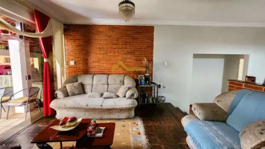 Casa com 3 Quartos à venda, 327m² no Vila Trujillo, Sorocaba