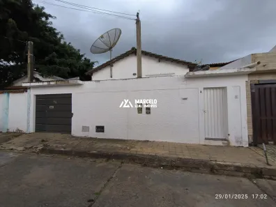 Casa com 1 Quarto para alugar, 60m² no Candeias, Vitória da Conquista