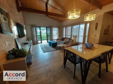 Casa de Condomínio com 3 Quartos à venda, 230m² no Pineville, Pinhais