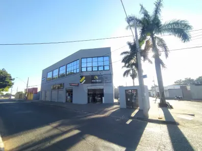Ponto Comercial para alugar, 370m² no Jardim das Palmeiras, Uberlândia