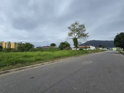 Lote/Terreno à venda, 360m² no Centro, Peruíbe