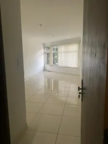 Sala Comercial para alugar, 35m² no Tauá, Rio de Janeiro