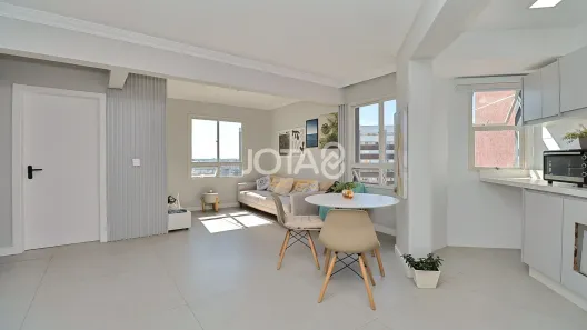 Apartamento com 2 Quartos para alugar, 53m² no Mercês, Curitiba