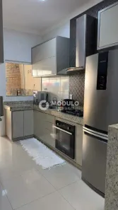 Casa com 2 Quartos à venda, 96m² no Jardim Europa, Uberlândia