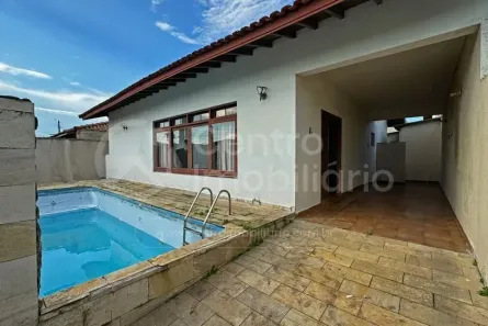 Casa com 3 Quartos à venda, 137m² no Parque Turistico, Peruíbe