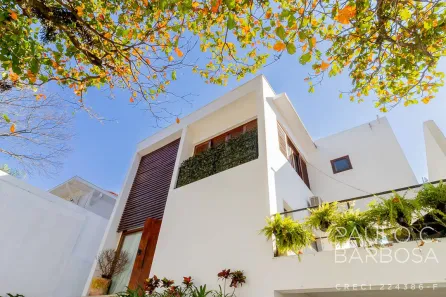Casa com 3 Quartos à venda, 290m² no Vila Ipojuca, São Paulo