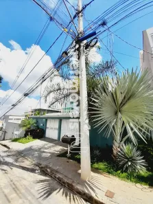 Casa com 3 Quartos à venda, 170m² no Cabral, Contagem