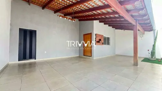 Casa com 3 Quartos para alugar, 187m² no Jardim Patrícia, Uberlândia