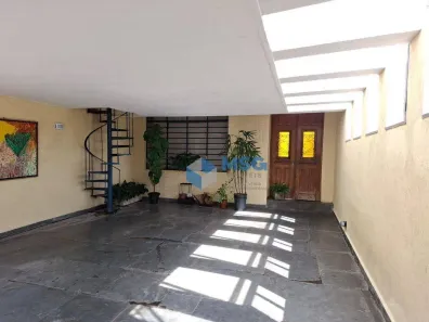 Casa com 3 Quartos para venda ou aluguel, 350m² no Jardim Brasil (Zona Sul), São Paulo