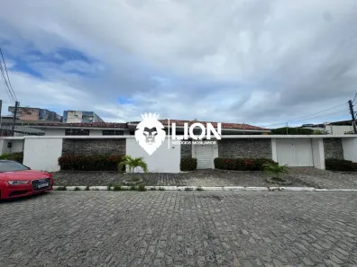 Casa com 4 Quartos à venda, 854m² no Barro Duro, Maceió
