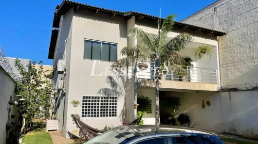 Sobrado com 4 Quartos à venda, 360m² no Residencial Center Ville, Goiânia