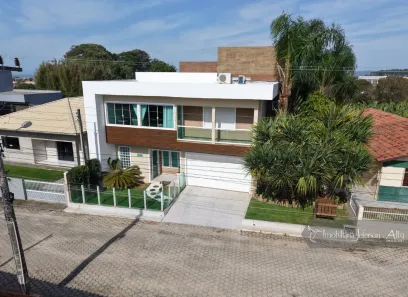 Casa com 4 Quartos à venda, 290m² no Vila Nova, Imbituba