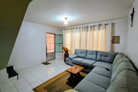 Casa com 3 Quartos à venda, 180m² no Jardim Santo Antônio, São Paulo