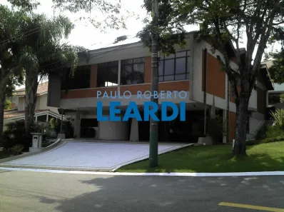 Casa de Condomínio com 4 Quartos para alugar, 425m² no Alphaville, Santana de Parnaíba