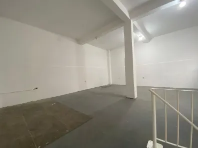Galpão/Depósito/Armazém para alugar, 50m² no Vila Tiradentes, São Paulo