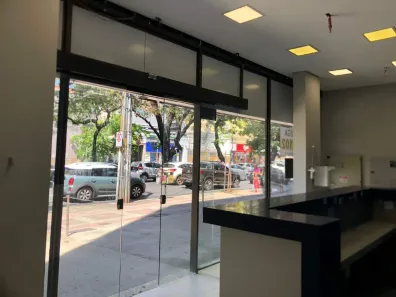 Ponto Comercial para alugar, 748m² no Santa Efigênia, Belo Horizonte