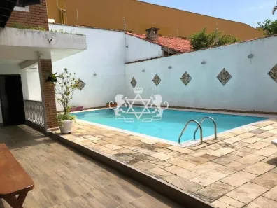 Sobrado com 4 Quartos à venda, 362m² no Jardim Britânia, Caraguatatuba