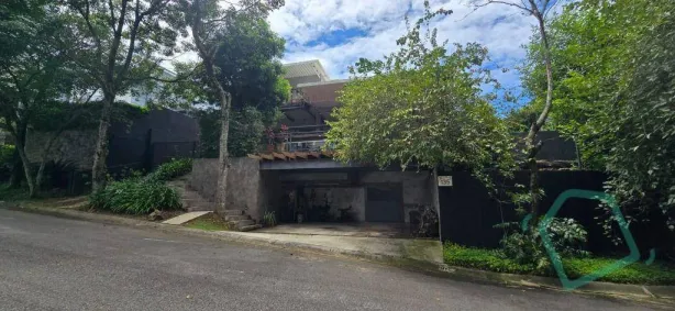 Casa de Condomínio com 3 Quartos para alugar, 264m² no Golf Gardens, Carapicuíba