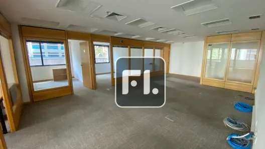 Sala Comercial para venda ou aluguel, 163m² no Cerqueira César, São Paulo