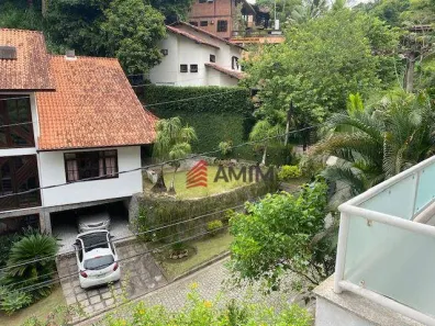 Casa de Condomínio com 4 Quartos à venda, 236m² no Badu, Niterói