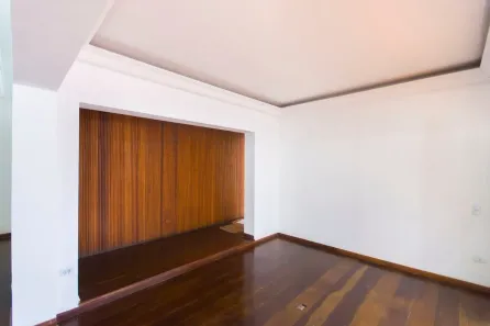 Casa com 3 Quartos à venda, 300m² no Moema, São Paulo
