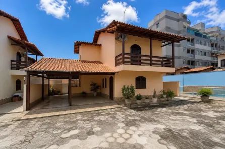 Casa de Condomínio com 3 Quartos à venda, 130m² no Itaúna, Saquarema