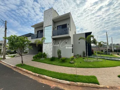 Sobrado com 3 Quartos à venda, 141m² no Residencial Figueira II, São José do Rio Preto