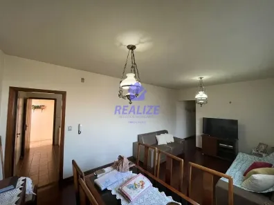 Casa com 3 Quartos à venda, 159m² no Chácara Floresta, Botucatu