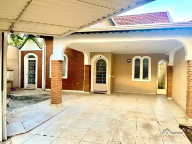 Casa com 3 Quartos para alugar, 200m² no Nova Campinas, Campinas