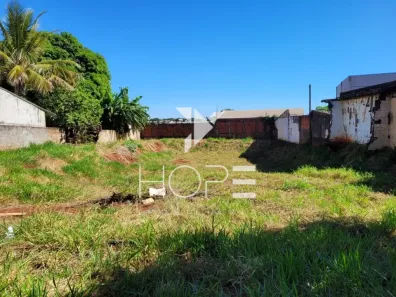 Lote/Terreno à venda, 930m² no Jardim Alvorada, Maringá