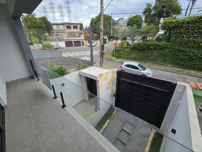 Sobrado com 3 Quartos à venda, 236m² no Vila Scarpelli, Santo André