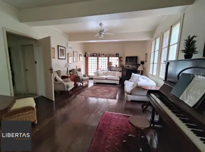 Sobrado com 4 Quartos à venda, 345m² no Independência, Porto Alegre