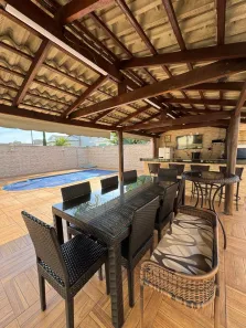 Casa de Condomínio com 4 Quartos à venda, 188m² no Jardins Madri, Goiânia