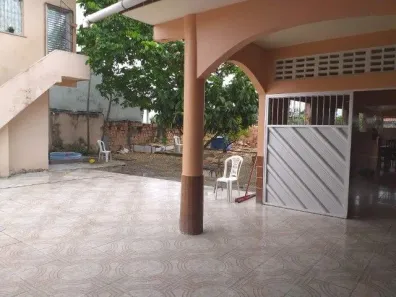 Casa com 5 Quartos à venda, 300m² no Parque 10 de Novembro, Manaus