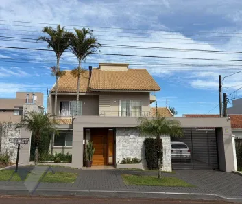 Sobrado com 3 Quartos para alugar, 341m² no Pacaembu, Cascavel