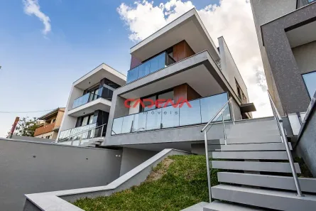 Casa com 4 Quartos à venda, 247m² no Vista Alegre, Curitiba