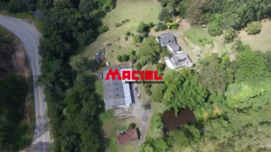 Fazenda/Sítio com 5 Quartos à venda, 2000m² no , Paraibuna