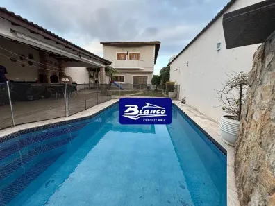 Sobrado com 4 Quartos à venda, 428m² no Vila Galvão, Guarulhos
