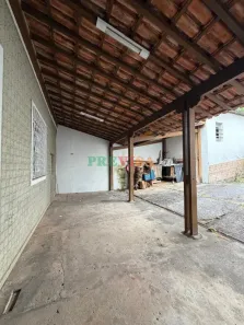 Casa com 3 Quartos à venda, 300m² no Sagrada Família, Belo Horizonte